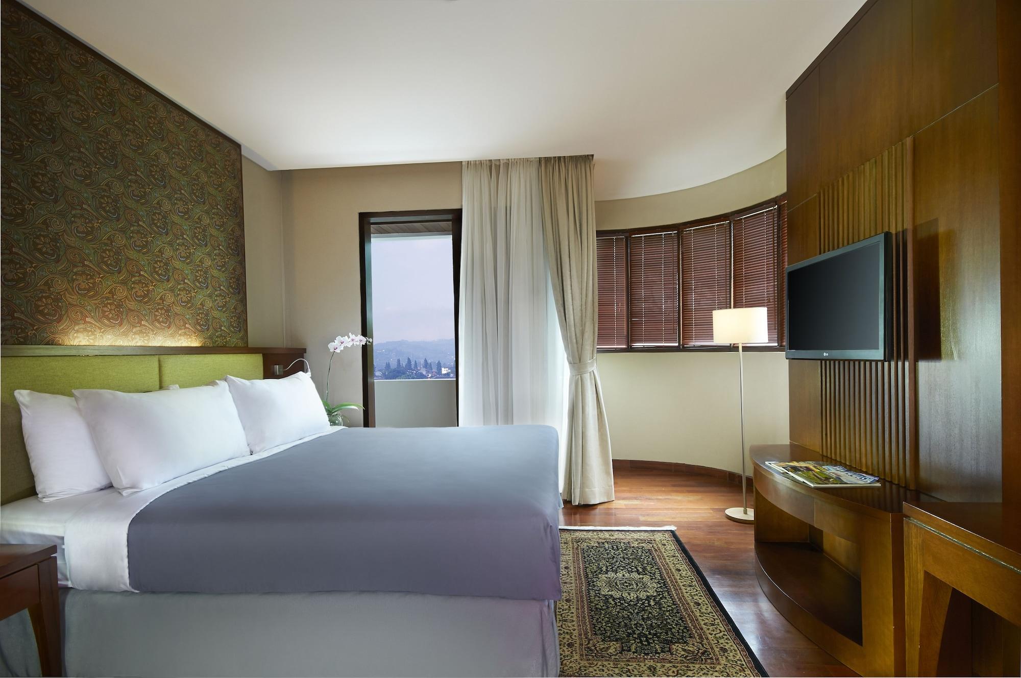 House Sangkuriang Hotel Bandung Kültér fotó