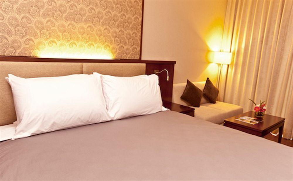 House Sangkuriang Hotel Bandung Kültér fotó
