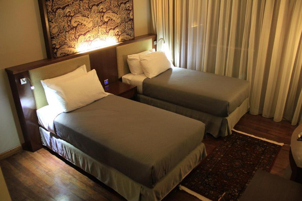 House Sangkuriang Hotel Bandung Szoba fotó