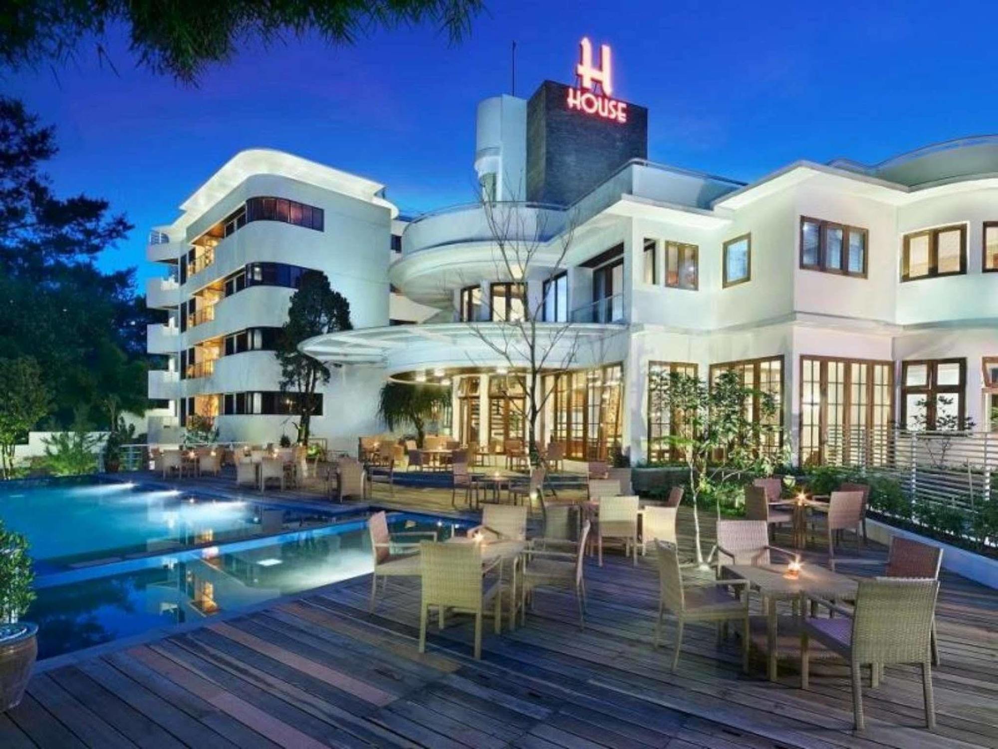 House Sangkuriang Hotel Bandung Kültér fotó